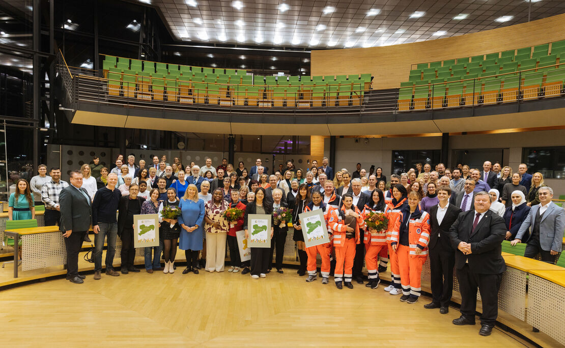 Gruppenbild Intpreis 2024.jpg